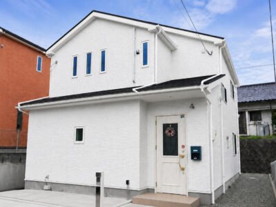 Ｍ様邸　鹿児島市　外壁塗装・屋根塗装工事　施工事例 【外壁スタジオ滝の神】鹿児島市・姶良市・日置市・外壁塗装・屋根塗装・雨漏り診断【鹿児島 外壁塗装】
